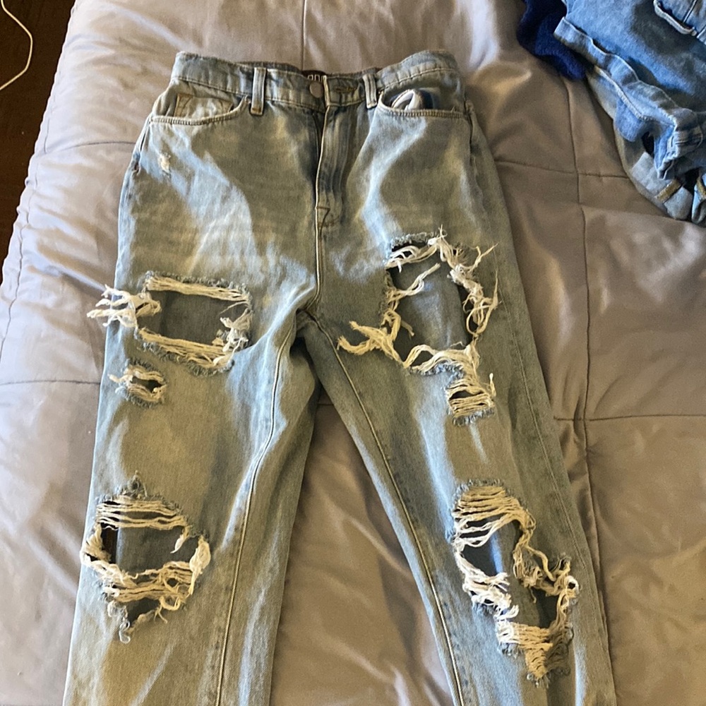 BDG Mom High Rise Jeans Urban Outfitters (Size 26)